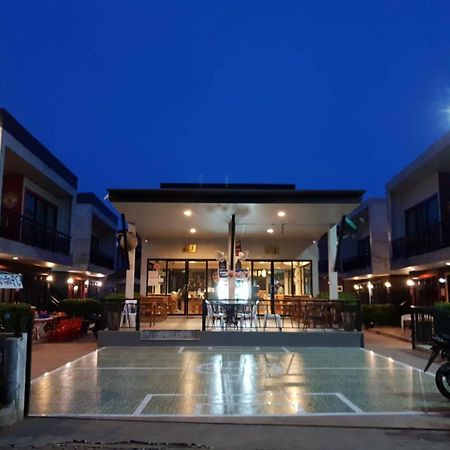 Kohlarn Fc Hotel ภายนอก รูปภาพ