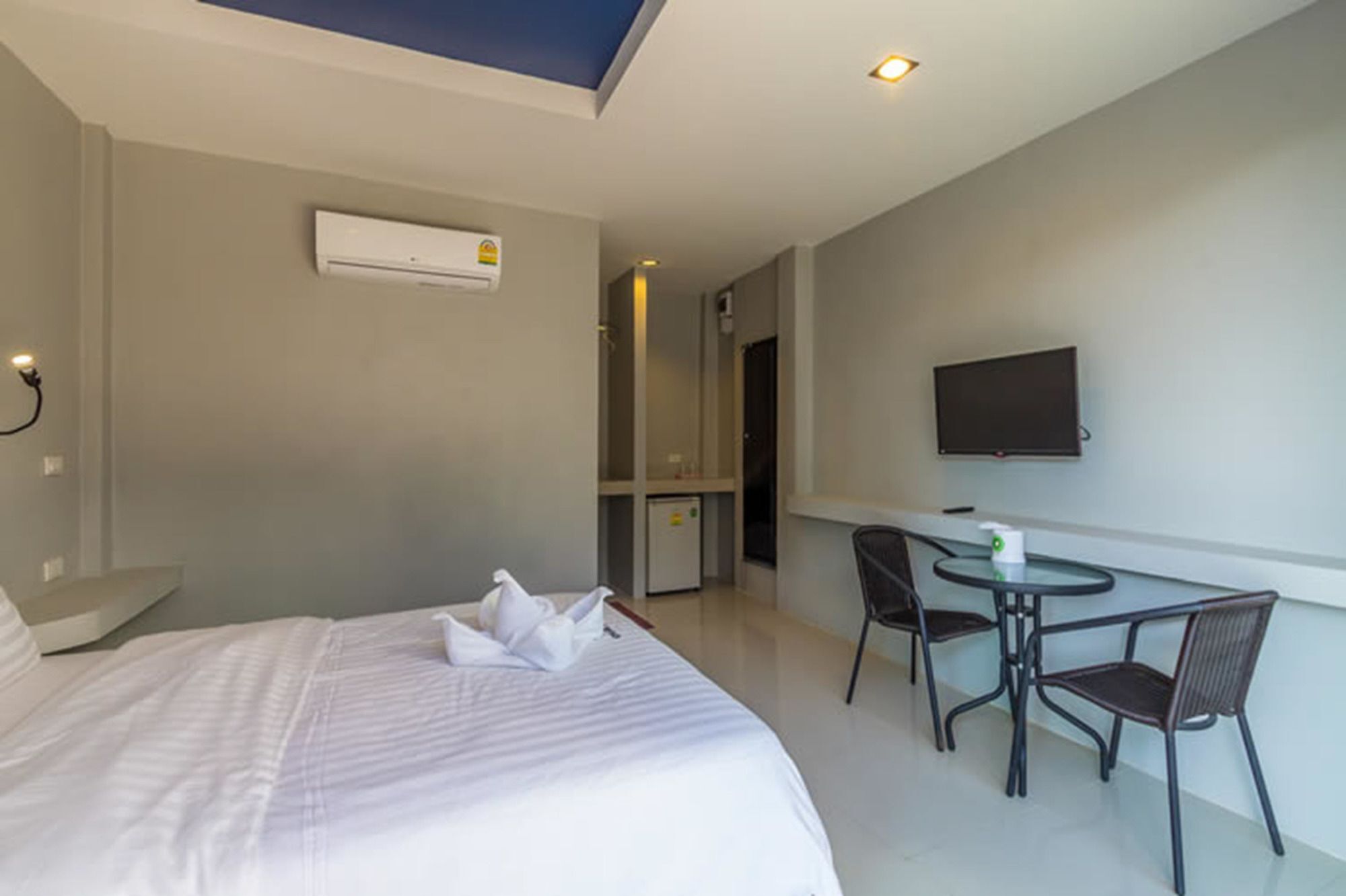 Kohlarn Fc Hotel ภายนอก รูปภาพ